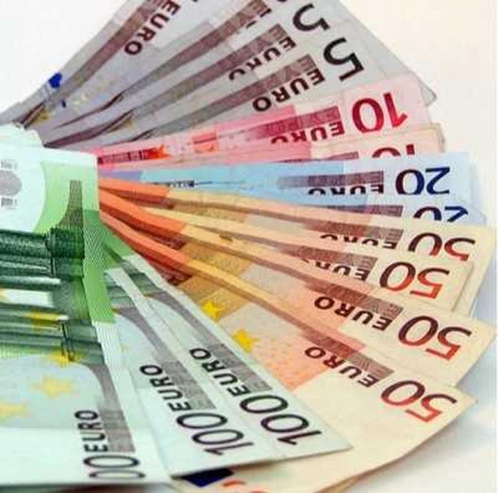 Aumenti IVA e IPT: la manovra tartassa l'auto