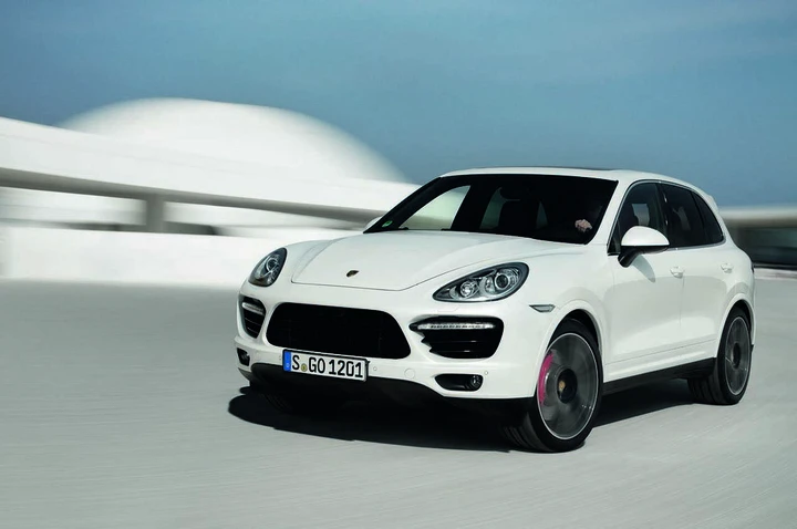 Porsche Cayenne Turbo S  2012