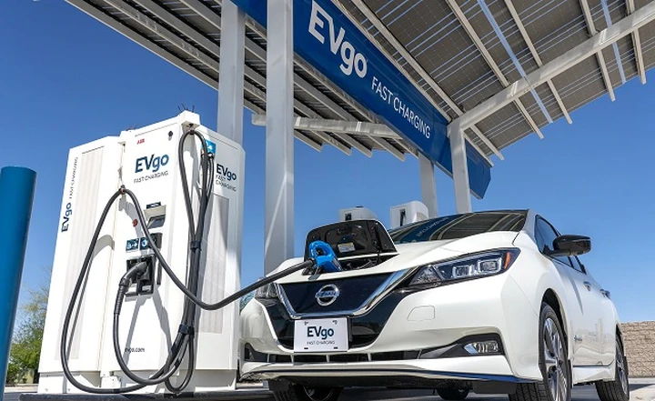 Da Nissan ed EVgo nuove ricariche rapide negli USA