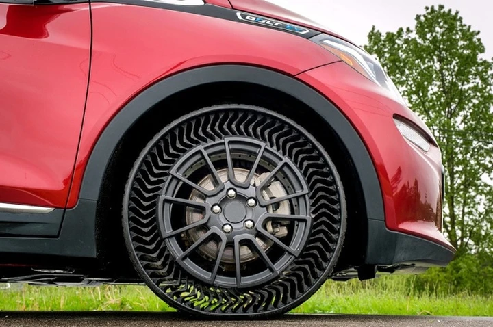 Michelin Uptis: entro il 2027 le gomme senz’aria