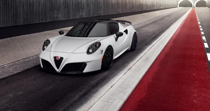 Alfa Romeo 4C by Pogea Racing