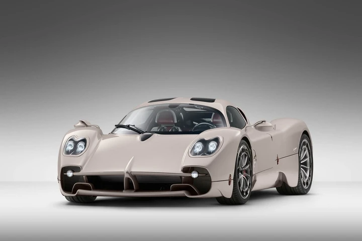 Pagani Utopia: potenza, peso, prezzo, scheda tecnica