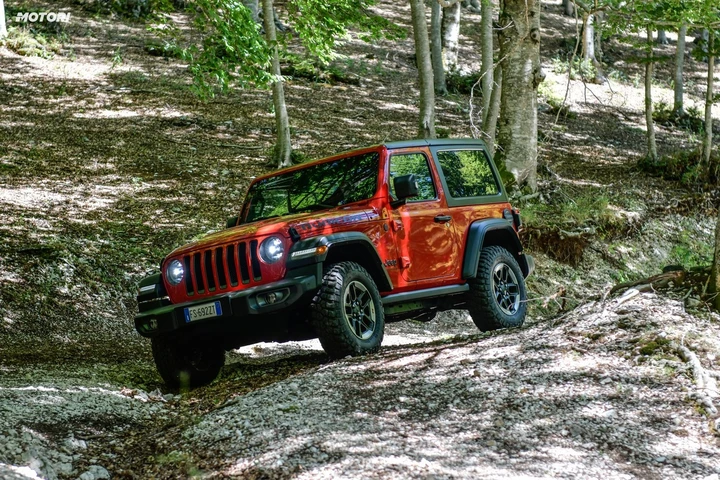 Jeep Wrangler 2.2 Multijet Rubicon 4WD automatica: la prova su strada e in fuoristrada