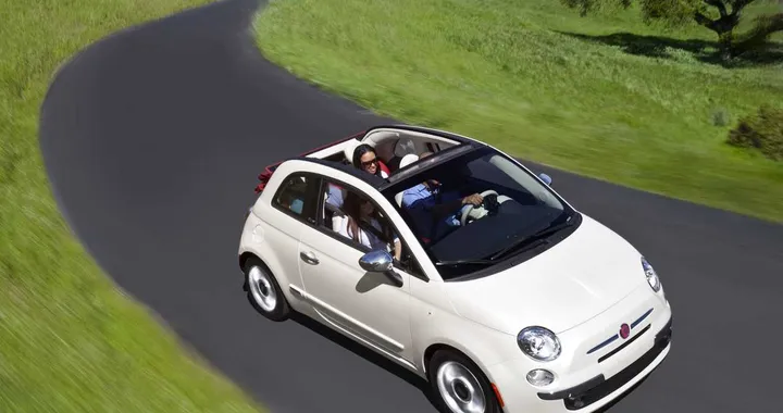 Fiat 500C: a New York si 