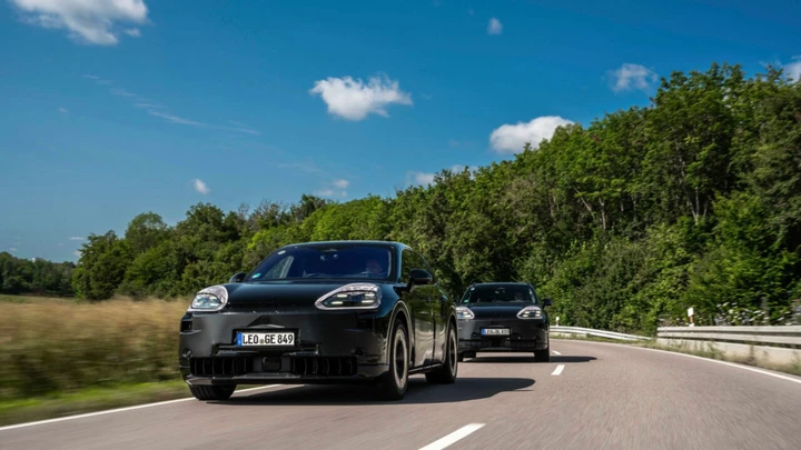 Porsche Cayenne la quarta generazione sarà elettrica