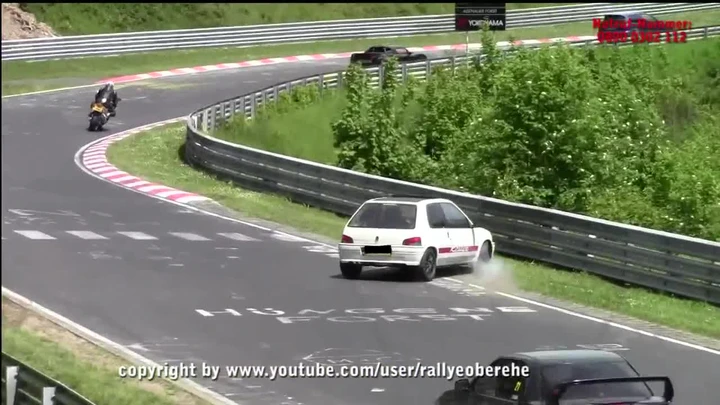 Gli spettacolari incidenti dei privati al Nurburgring
