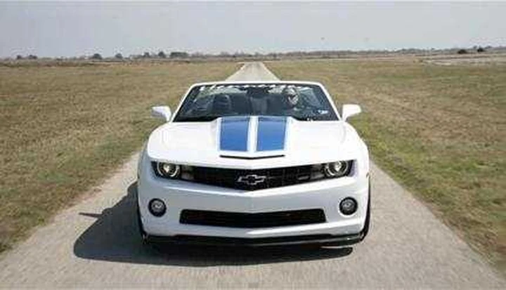 Camaro Convertible HPE600 by Hennessey