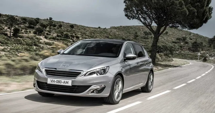 Nuova Peugeot 308: immagini ufficiali e caratteristiche