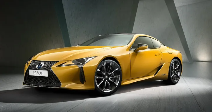Lexus LC: la Yellow Edition debutta a Parigi