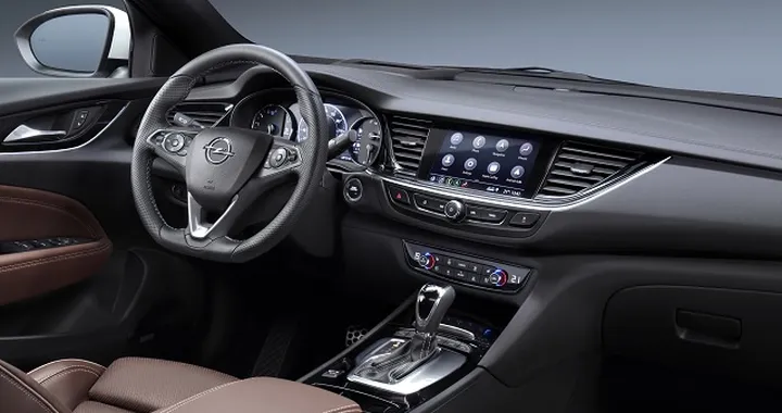 Opel: i nuovi moduli infotainment debuttano sulla gamma Insignia