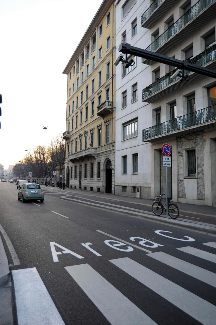 Area C Milano come pagare: addebito diretto con PayPal