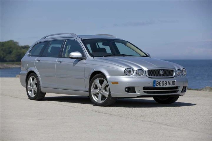 JAGUAR X-Type