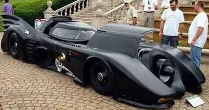 Ecco la Batmobile con motore Boeing