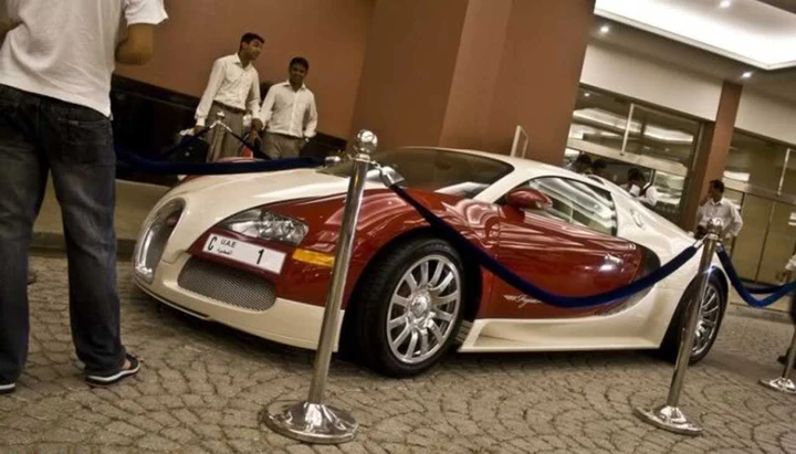 Bugatti Veyron targa numero 1