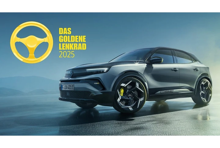 Opel Mokka GSE vince il Golden Steering Wheel 2025