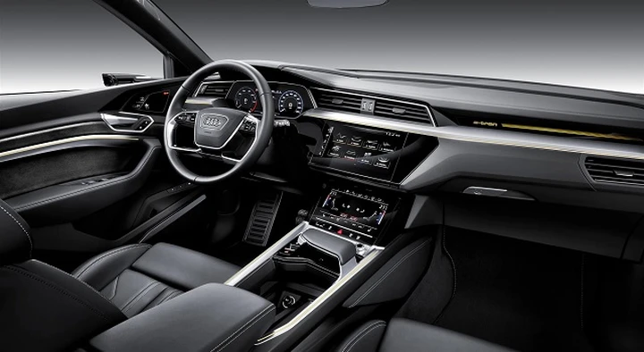 Audi e-tron: l’assistente personale Amazon Alexa debutta nell’infotainment