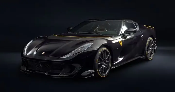 Ferrari 812 Competizione A: eleganza e potenza del programma Tailor Made