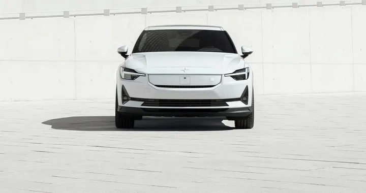 Polestar 2 2023: aggiornamenti per la berlina elettrica