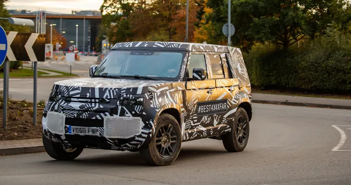 Land Rover Defender: proseguono i test su strada della nuova generazione