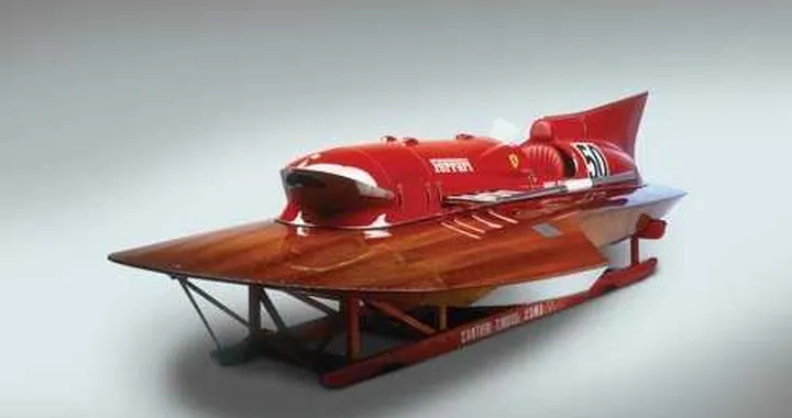 Arno XI: all'asta la barca firmata Ferrari