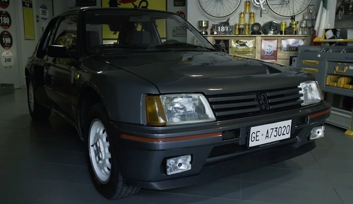 Peugeot 205 T16 Stradale: una gruppo B “addomesticata”