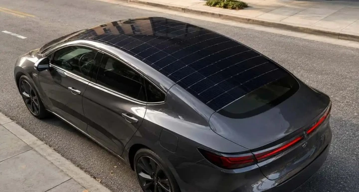Auto solare, la Cina ci riprova: il tetto produce energia