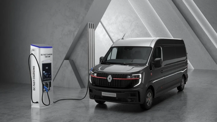 Renault Master Red Edition: nel 2024 arriverà una nuova generazione di veicoli commerciali