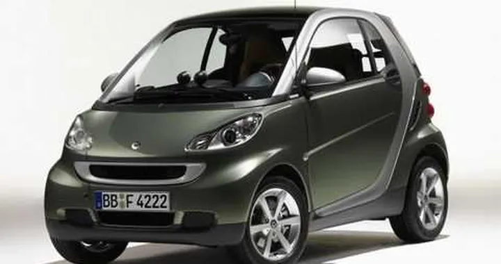 Truffa online: compra una Smart, ma è rubata