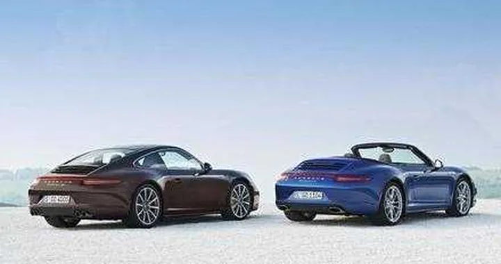Porsche 911 Carrera 4 e Carrera 4S al Salone di Parigi