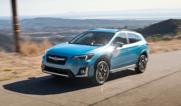 Subaru Crosstrek Hybrid: il crossover giapponese abbraccia l’elettrico ricaricabile