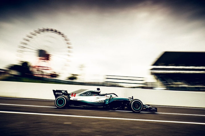 F1 Gran Premio del Giappone: Vettel aiuta ancora Hamilton