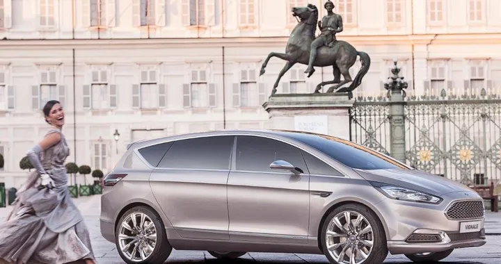Ford S-Max Vignale Concept al Salone del Mobile