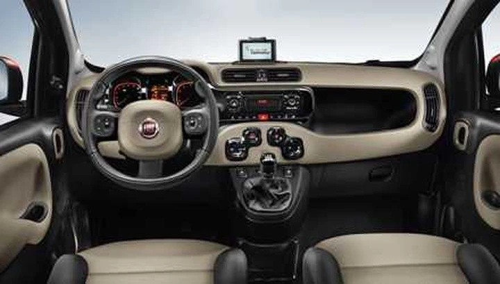 Nuova Fiat Panda 2012: gli interni