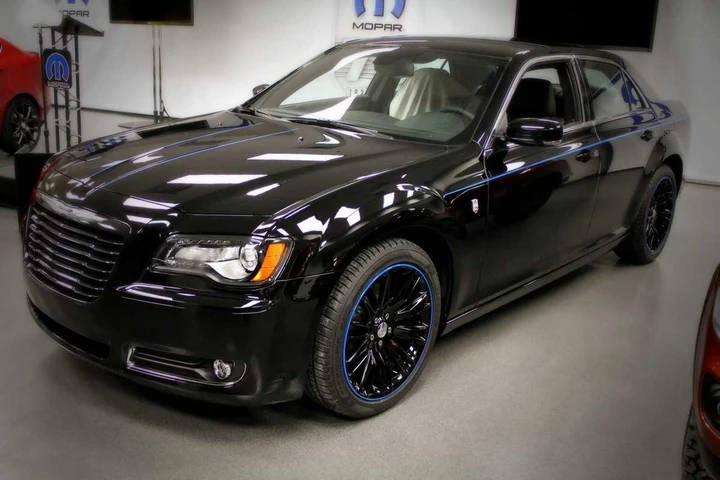 Mopar '12 Chrysler 300