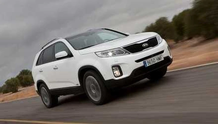 Kia Sorento restyling, il suv si rinnova