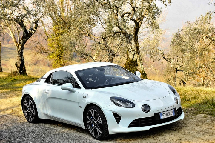 Alpine A110 TCe Pure: la prova su strada