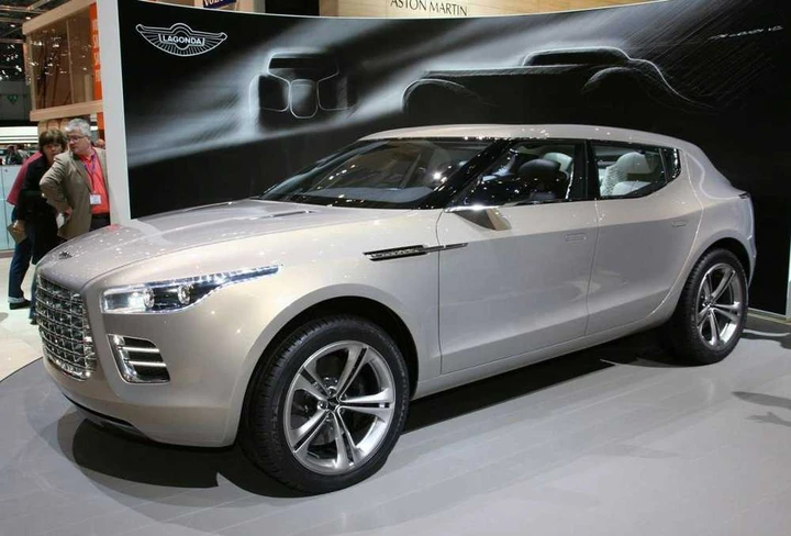 Aston Martin SUV: avrà il V12 6.0 e telaio Mercedes