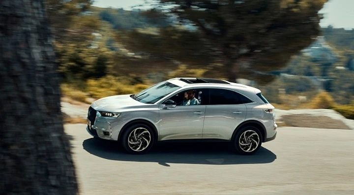 DS7 Crossback E-Tense 225: la gamma SUV ibrida plug-in si amplia