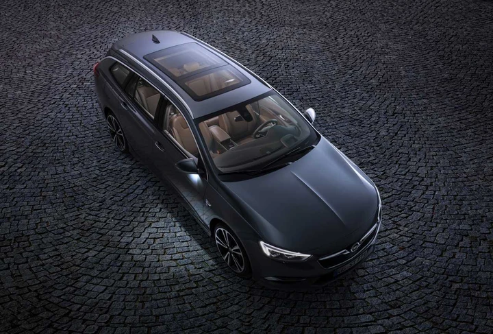 Opel Insignia Sports Tourer: nuove immagini ufficiali
