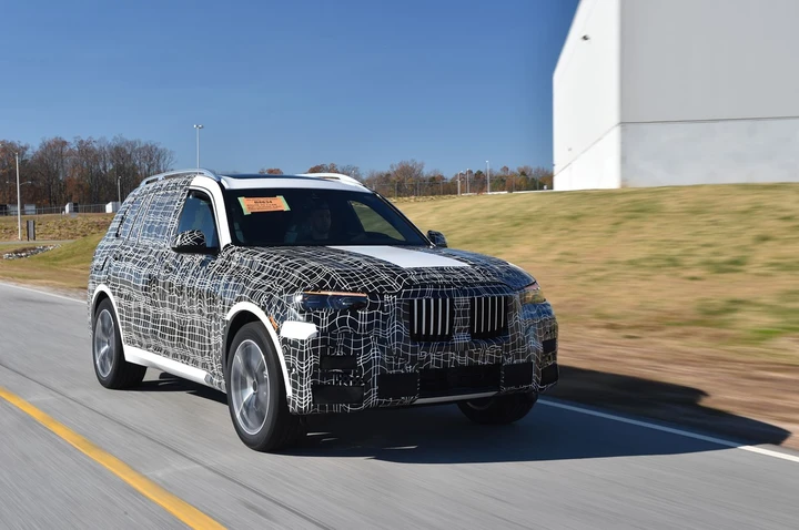 Bmw X7: immagini di pre-produzione