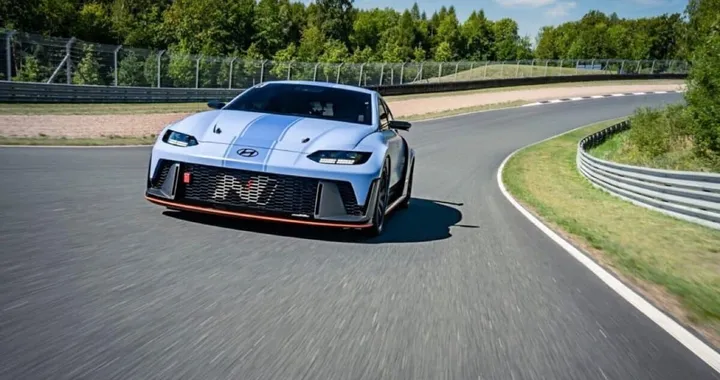 Hyundai RN22e: prototipo N elettrico spinge la sportività oltre i confini