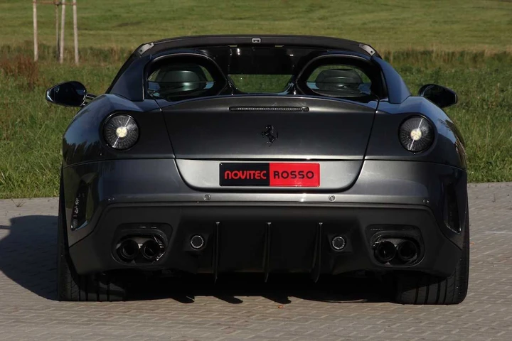 Ferrari SA Aperta by Novitec Rosso