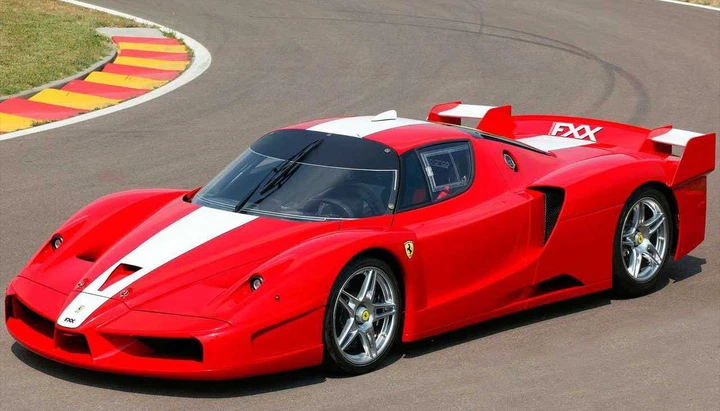 Ferrari FXX e FXX Evolution