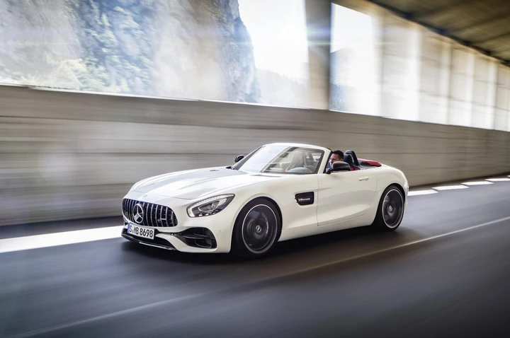 Mercedes Amg GT C Roadster: immagini ufficiali
