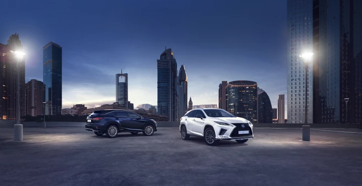 Lexus RX: presentato il restyling del SUV di lusso