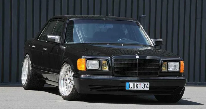Mercedes-Benz W126 by Inden Design: quando il tuning incontra la tradizione