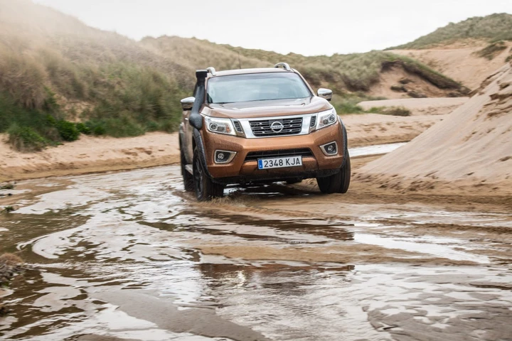 Nissan Navara OFF-ROADER AT32 per la Giornata Mondiale degli Oceani 2018