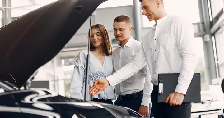 Frodi sul contachilometri e danni nascosti: l’Italia tra i mercati auto più trasparenti