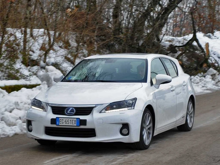 Lexus CT200h: la prova su strada