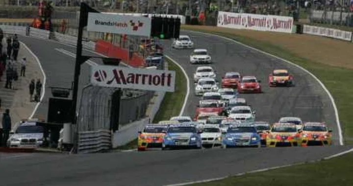 WTCC: a Brands Hatch vincono Menu e Farfus